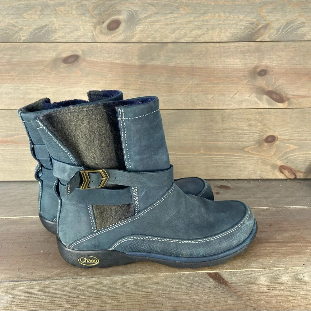 Chaco Hopi Womens size 7 shoes blue leather waterproof pull on winter boots
